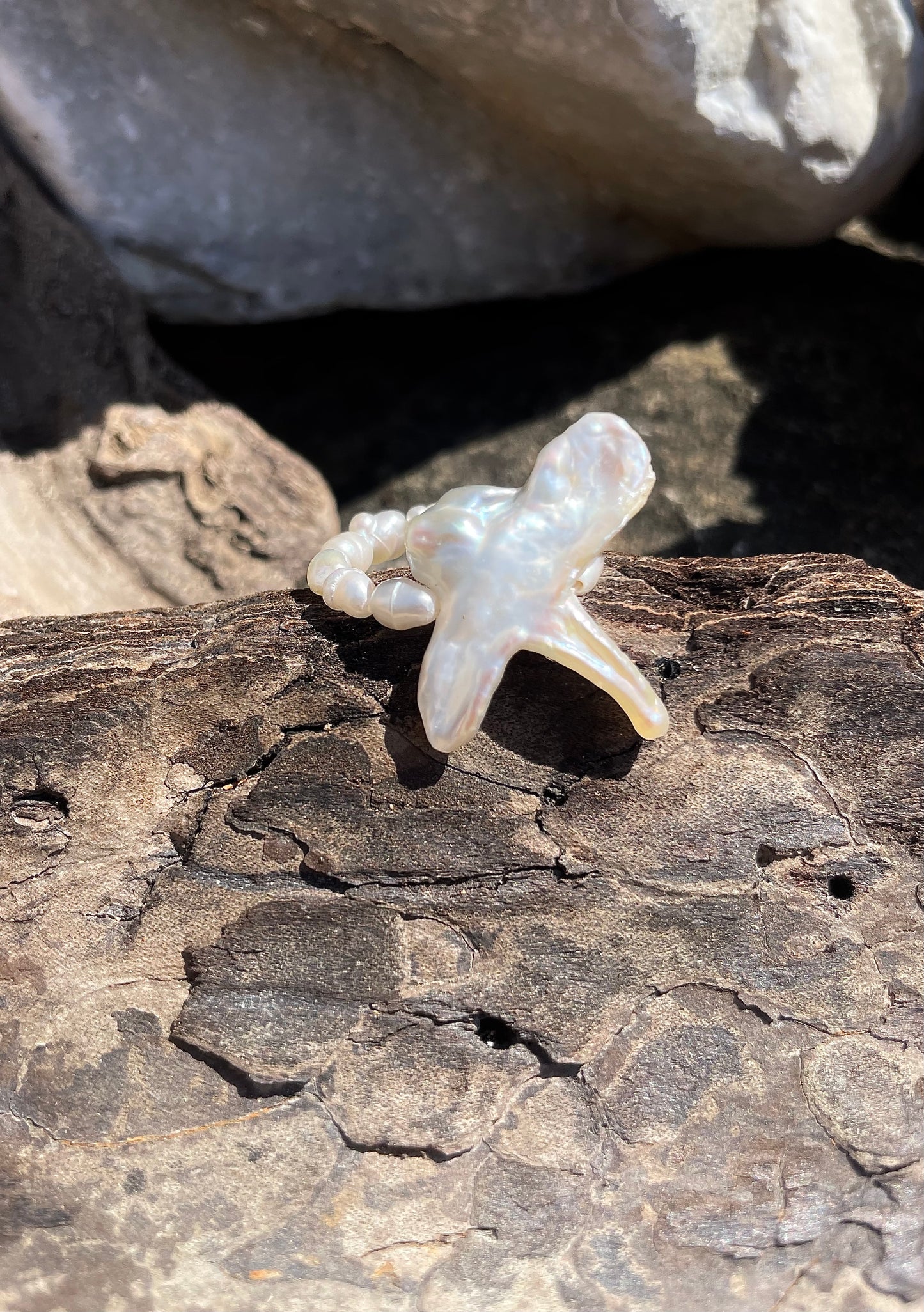 EKIS RING