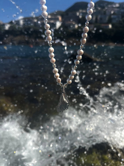 SILVER NECKLACE