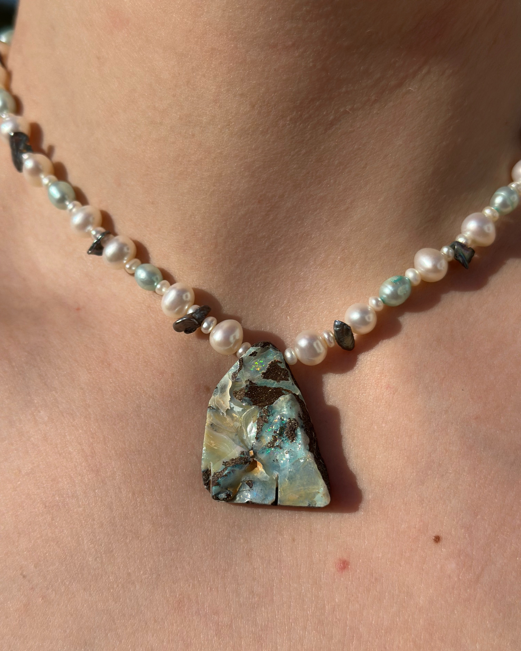 JULI NECKLACE