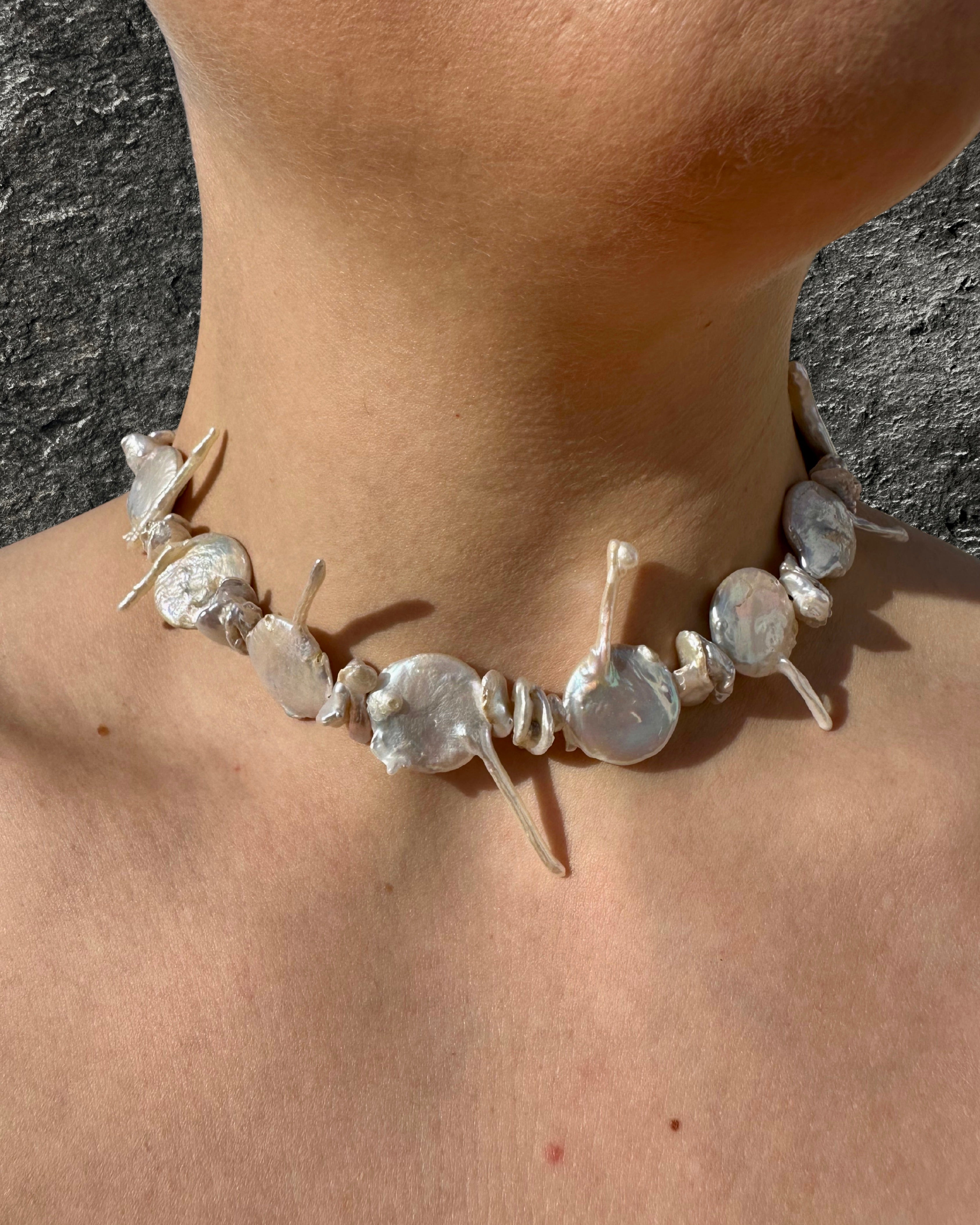 LINEA NECKLACE