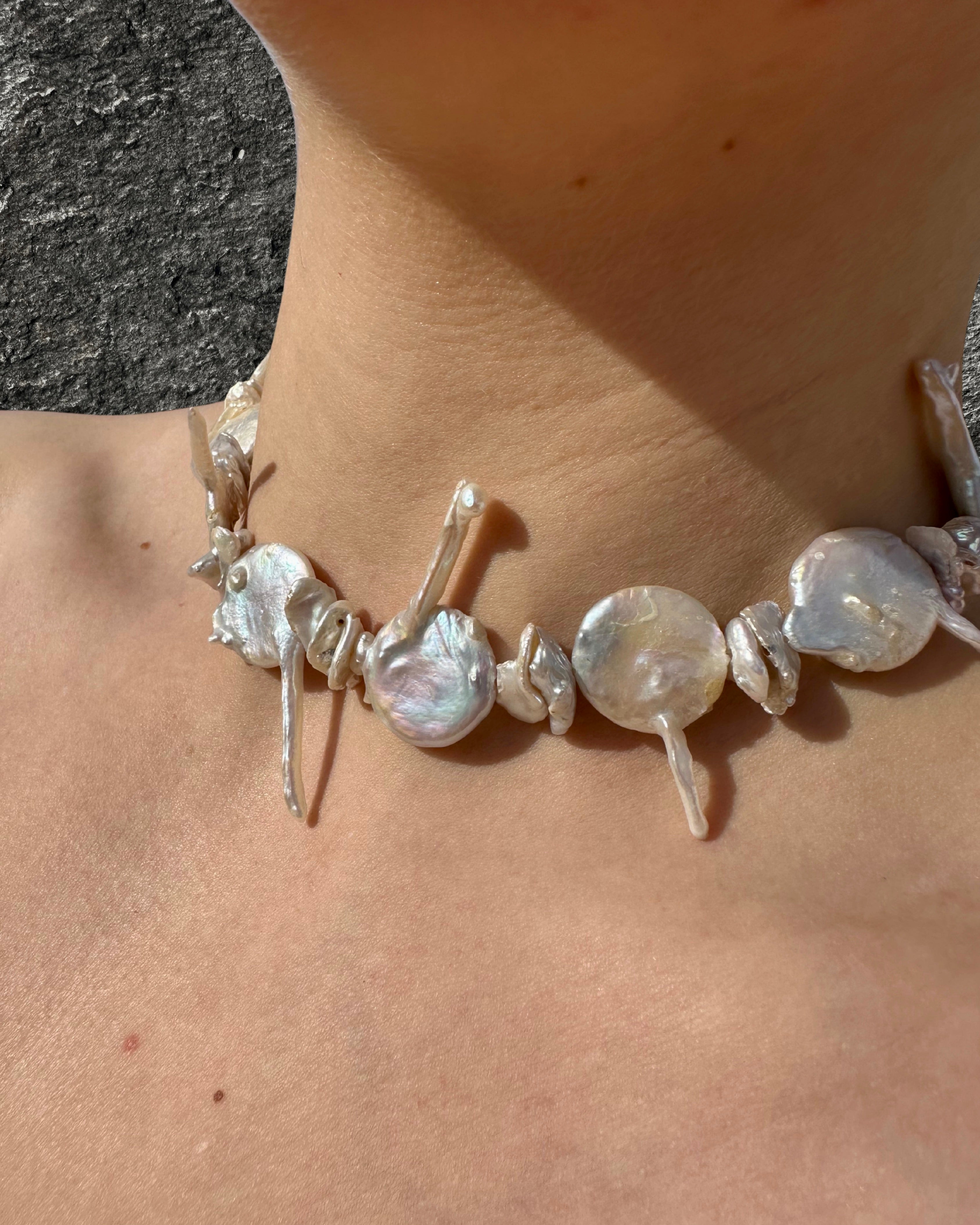 LINEA NECKLACE