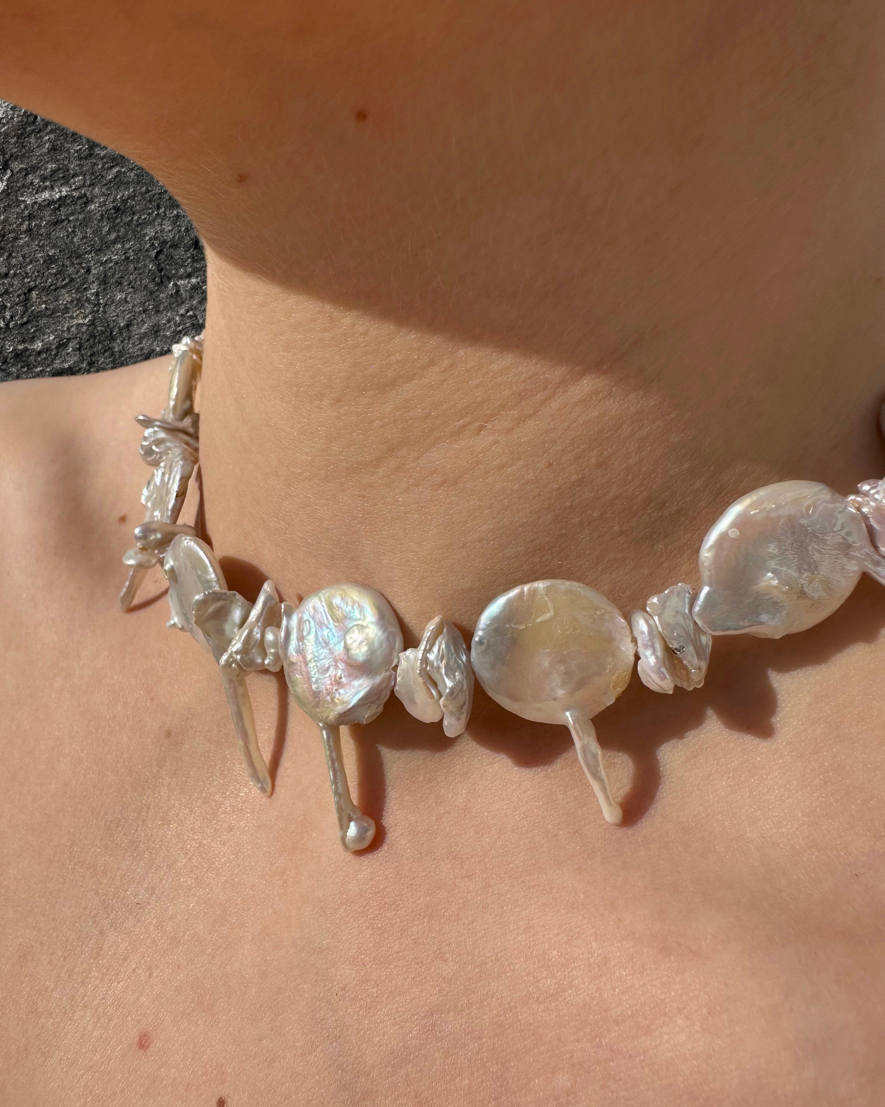 LINEA NECKLACE