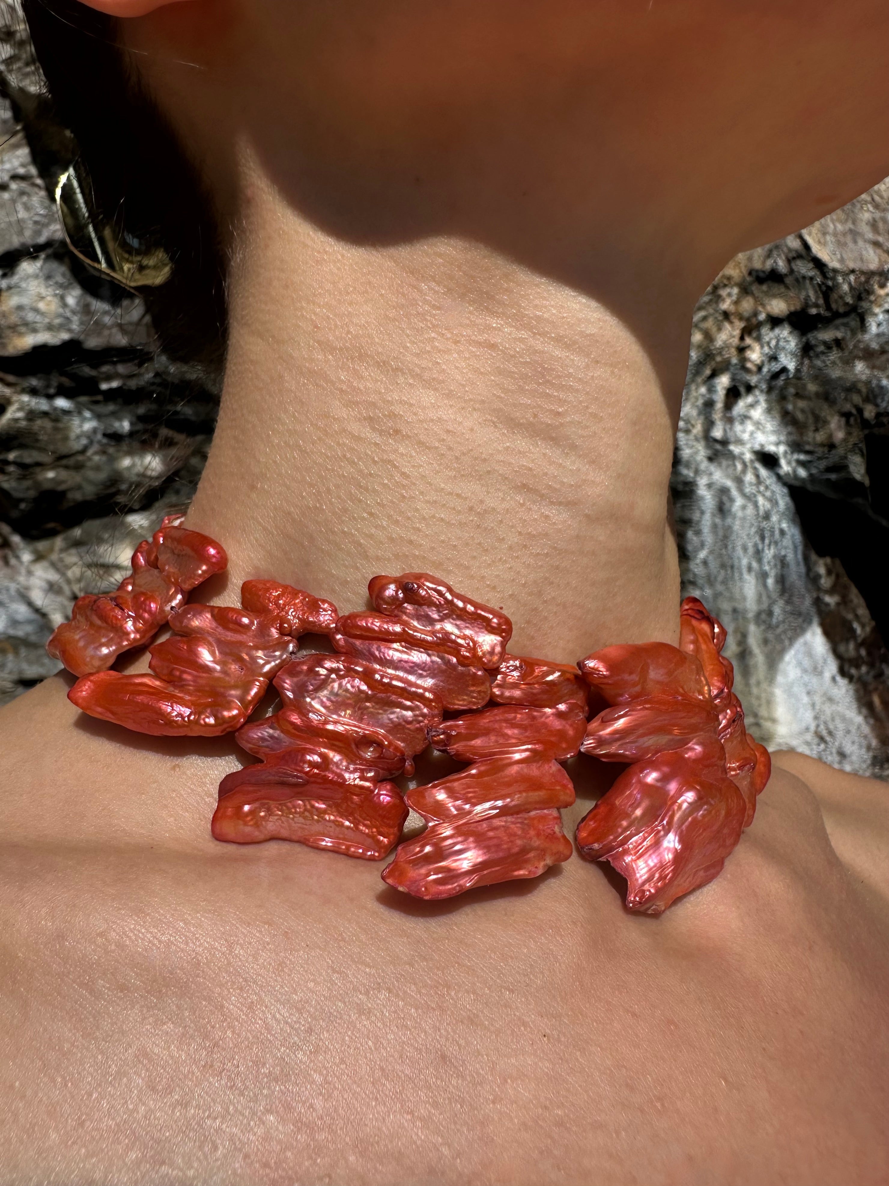 CORAL CHOKER