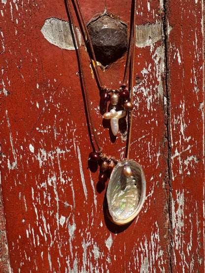 EDDA NECKLACE