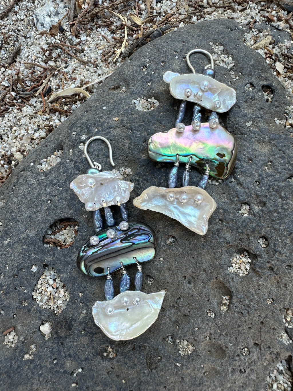 NAYA EARRINGS