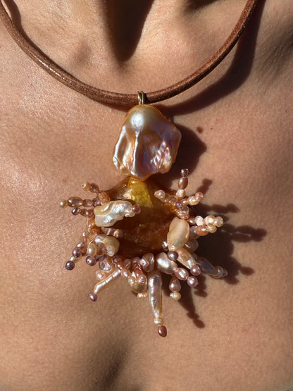 APRICOSA NECKLACE
