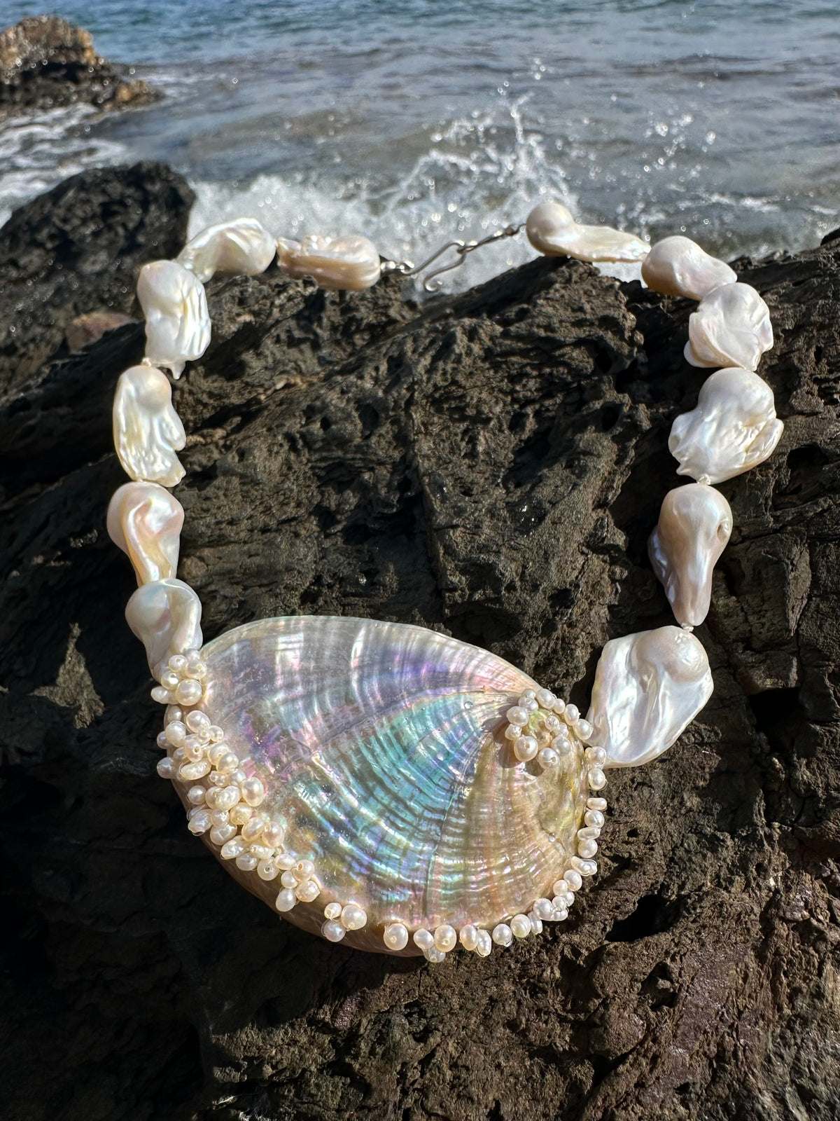 ABALORA NECKLACE