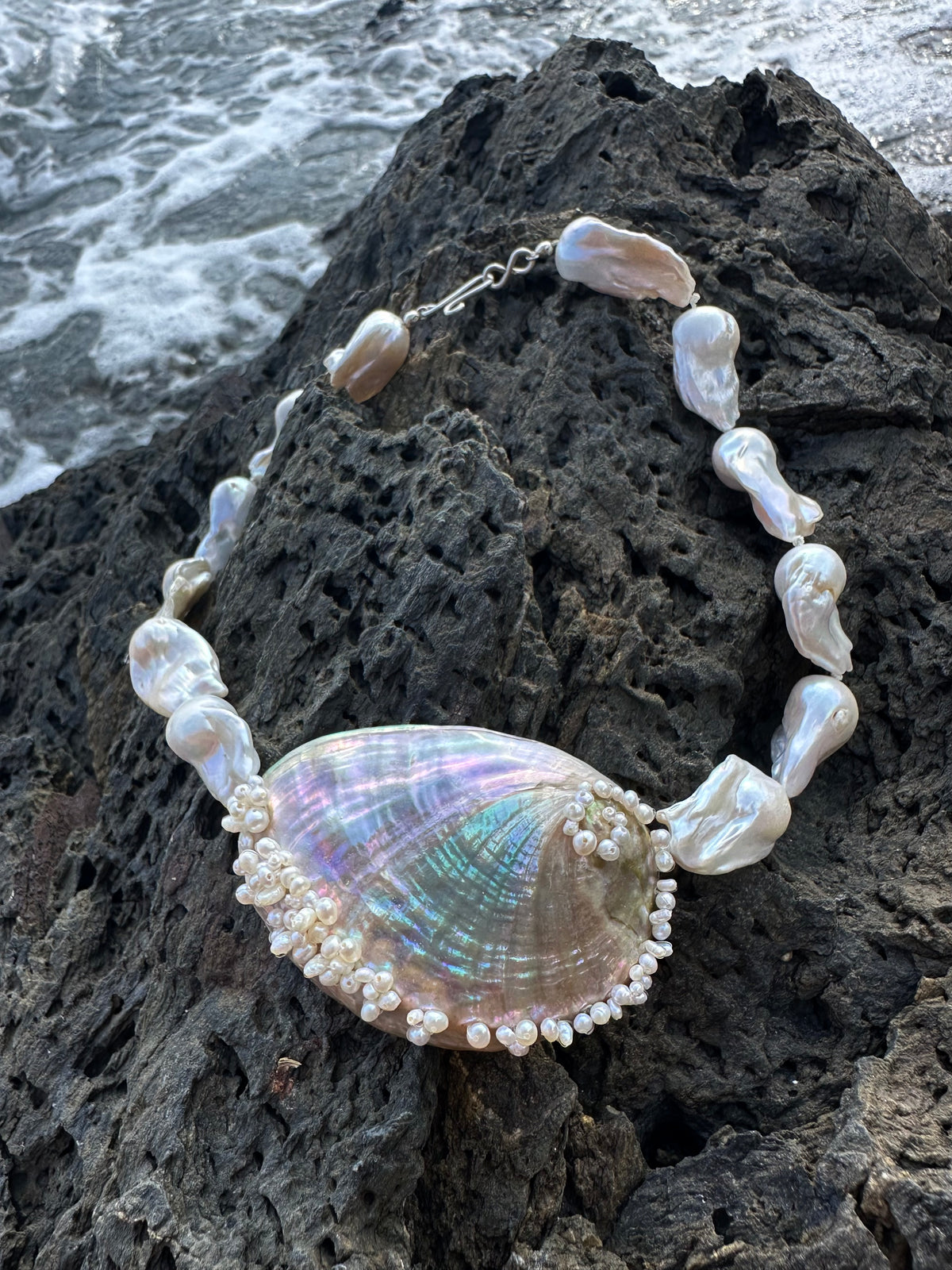 ABALORA NECKLACE