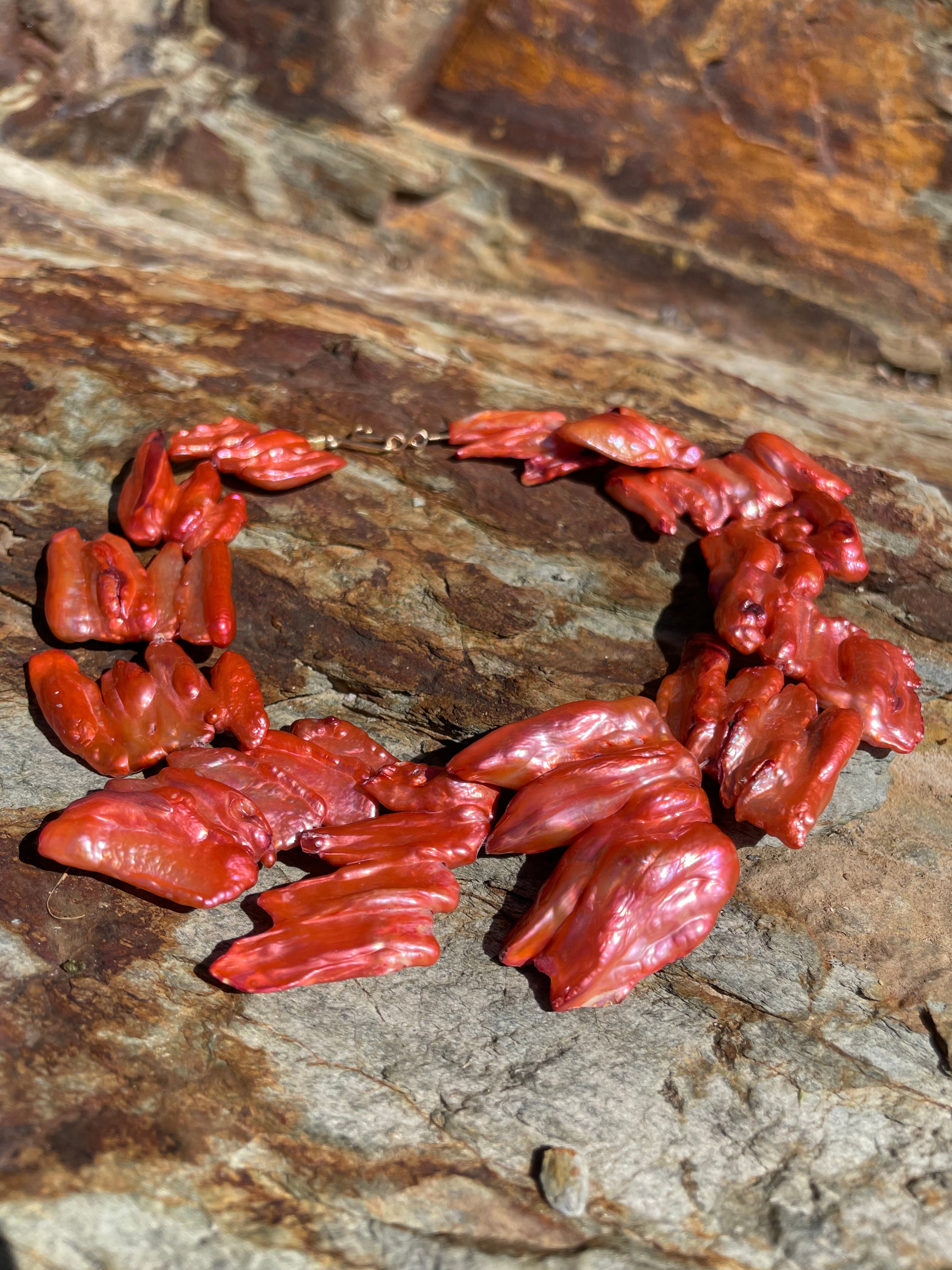 CORAL CHOKER