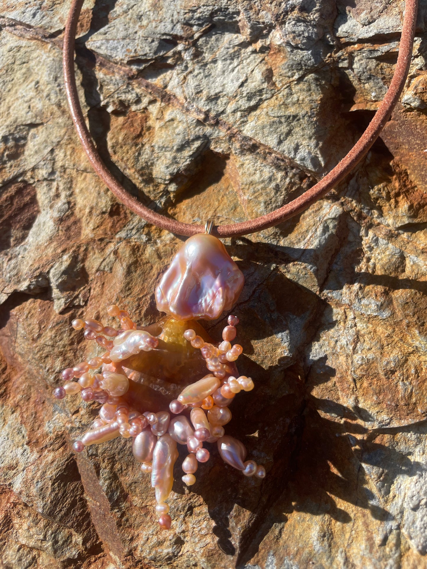 APRICOSA NECKLACE