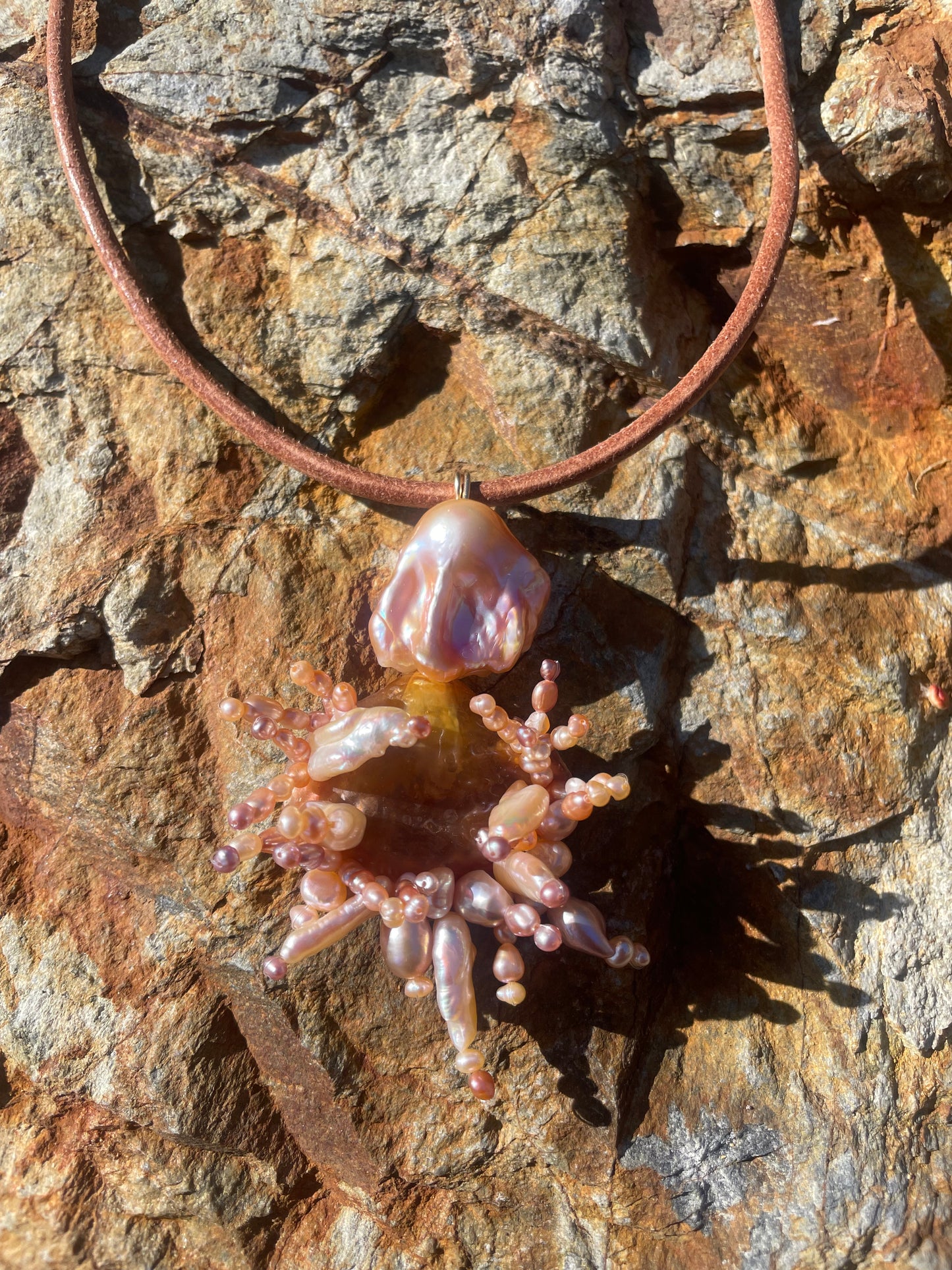 APRICOSA NECKLACE