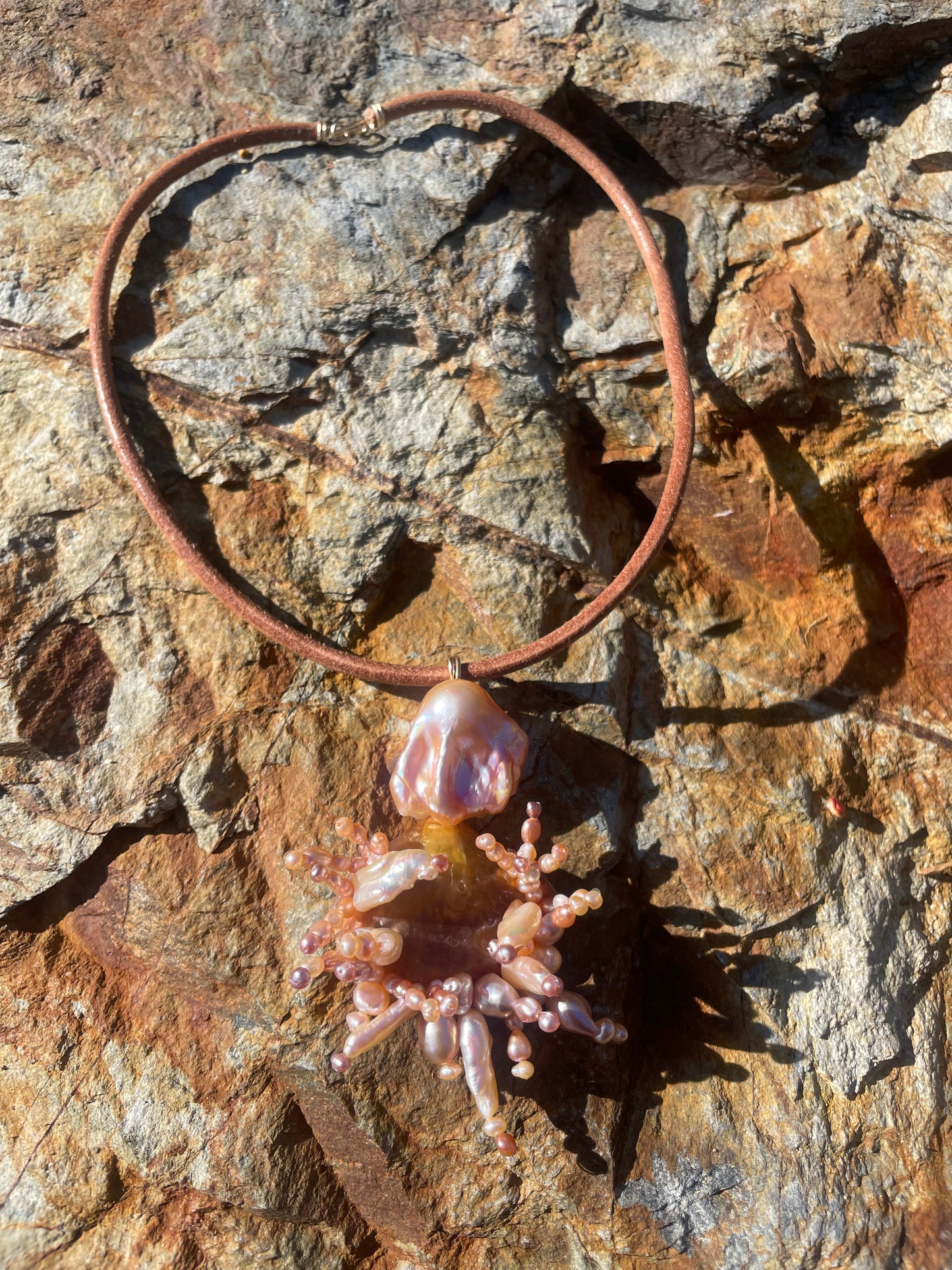 APRICOSA NECKLACE