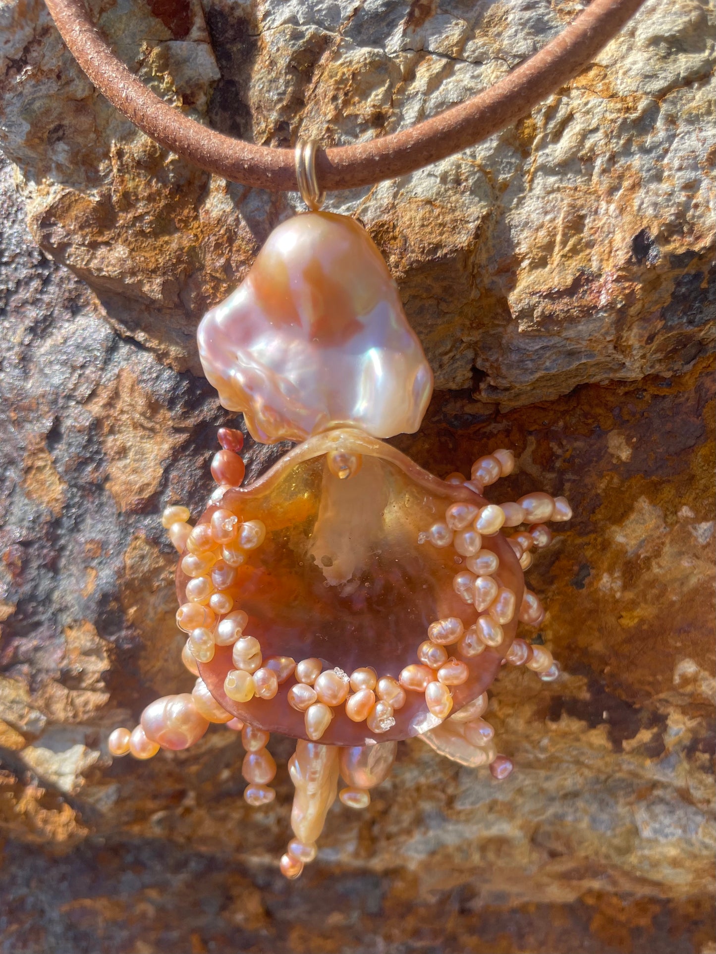 APRICOSA NECKLACE