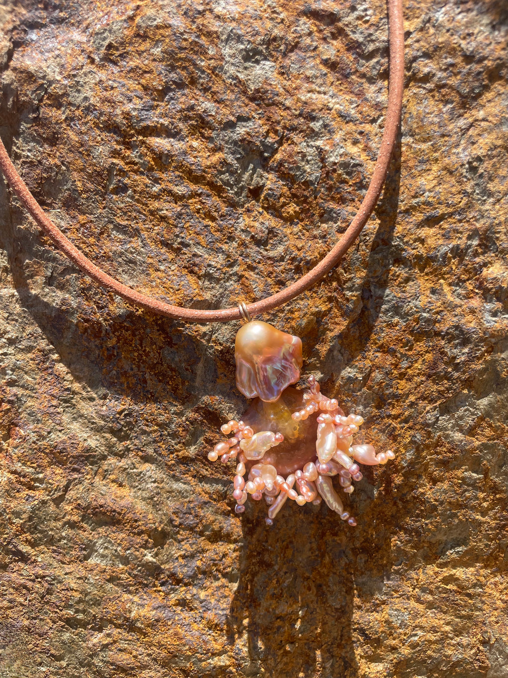 APRICOSA NECKLACE