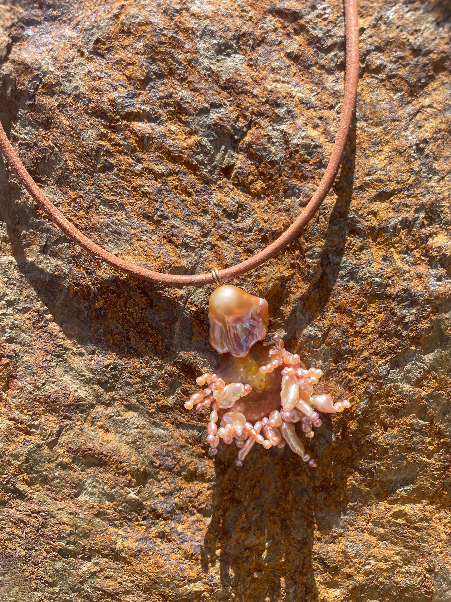 APRICOSA NECKLACE