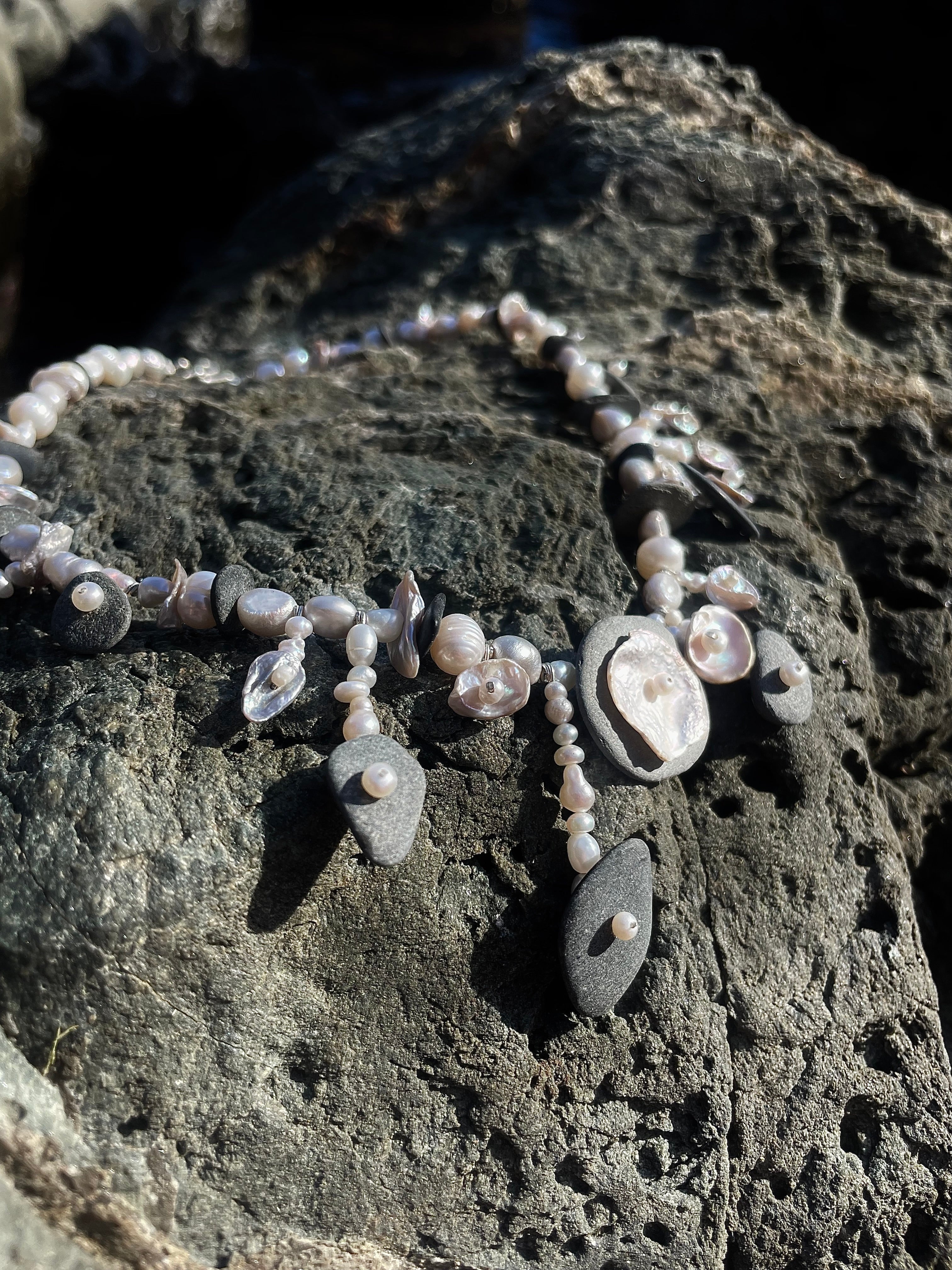 NERIO NECKLACE