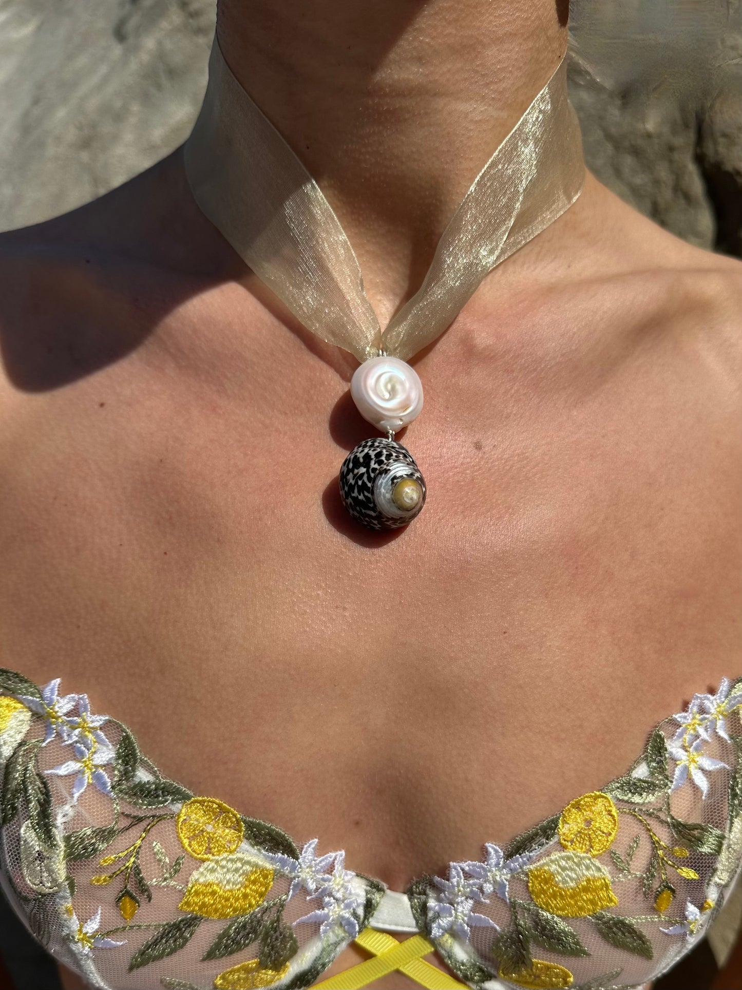 SNEGLE NECKLACE