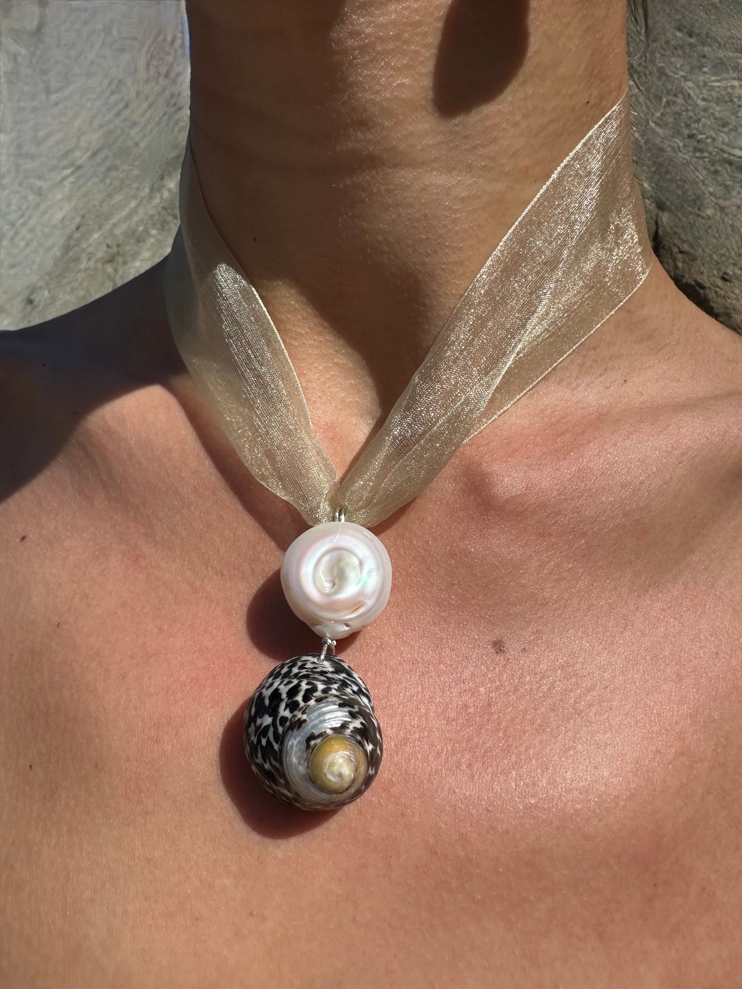 SNEGLE NECKLACE