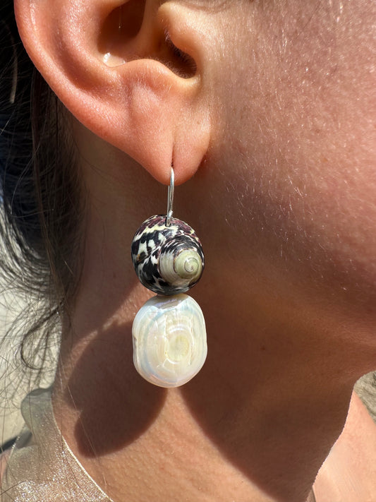 SNEGLE EARRINGS