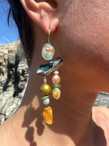 IRIDESCA EARRINGS