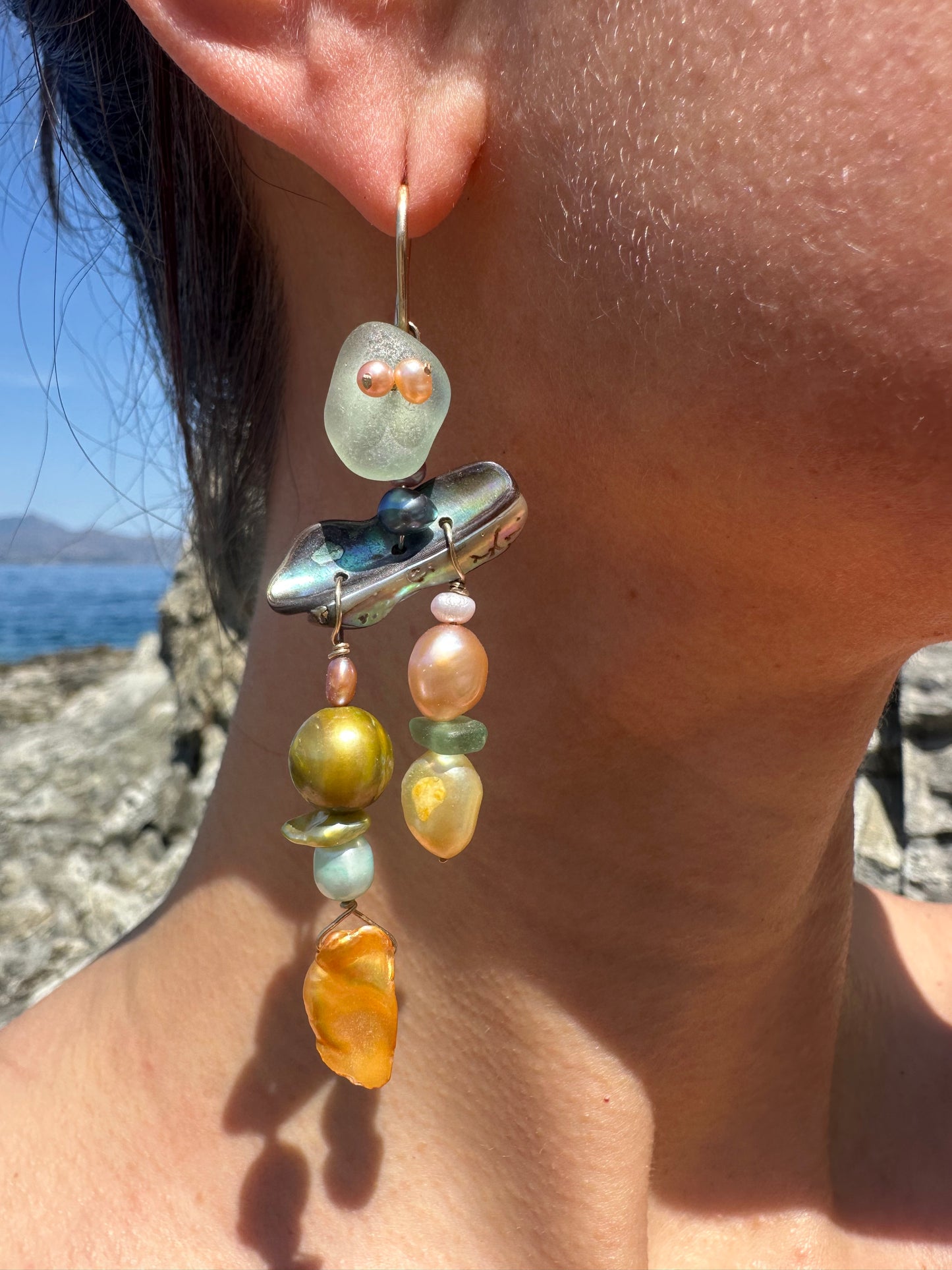 IRIDESCA EARRINGS