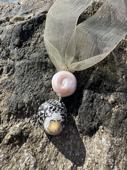 SNEGLE NECKLACE