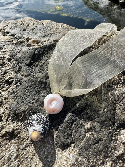 SNEGLE NECKLACE