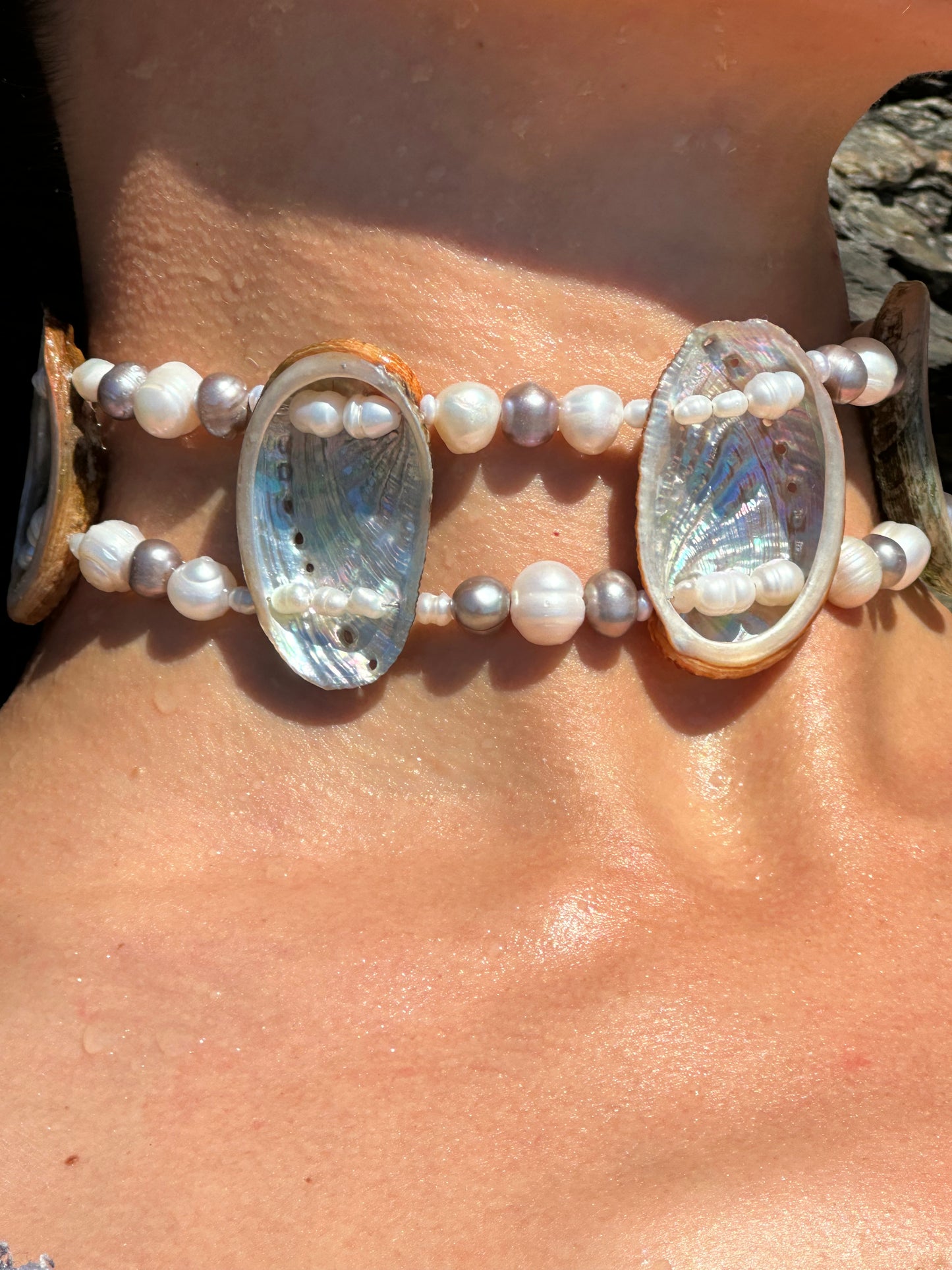 LEON CHOKER