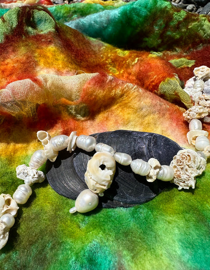 LOLO NECKLACE