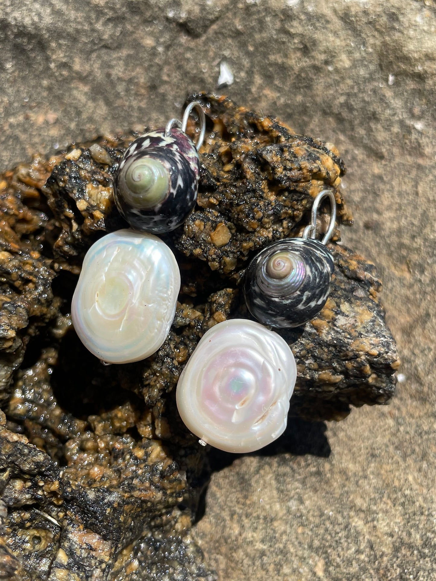 SNEGLE EARRINGS