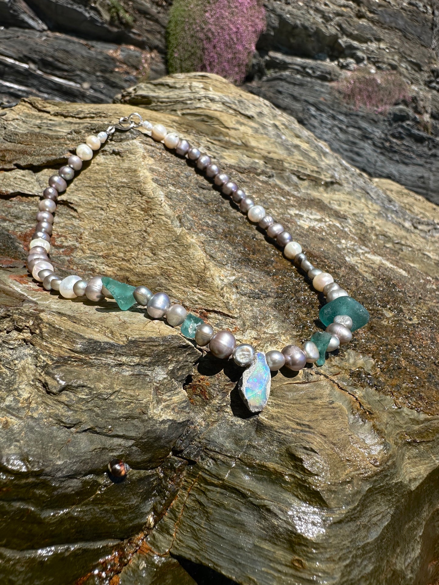 OPALO NECKLACE