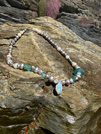 OPALO NECKLACE