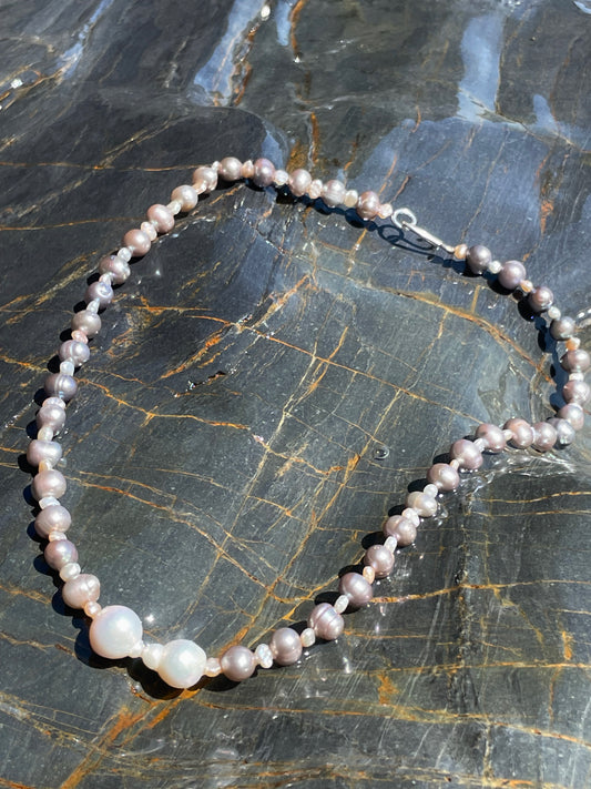 KISSI NECKLACE