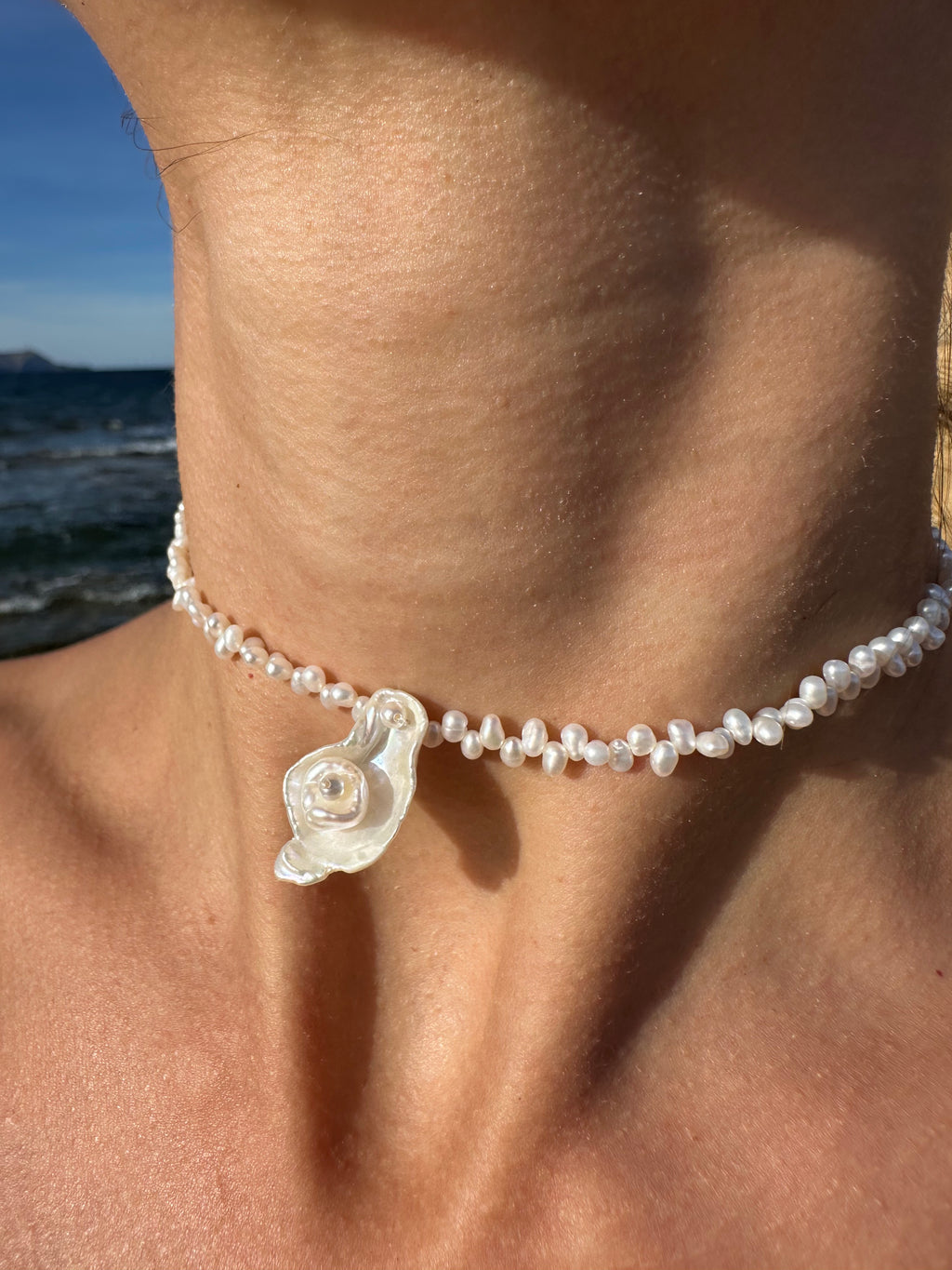 EVY NECKLACE