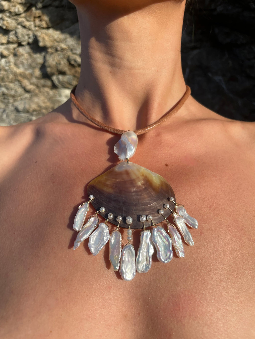 COGNAC NECKLACE