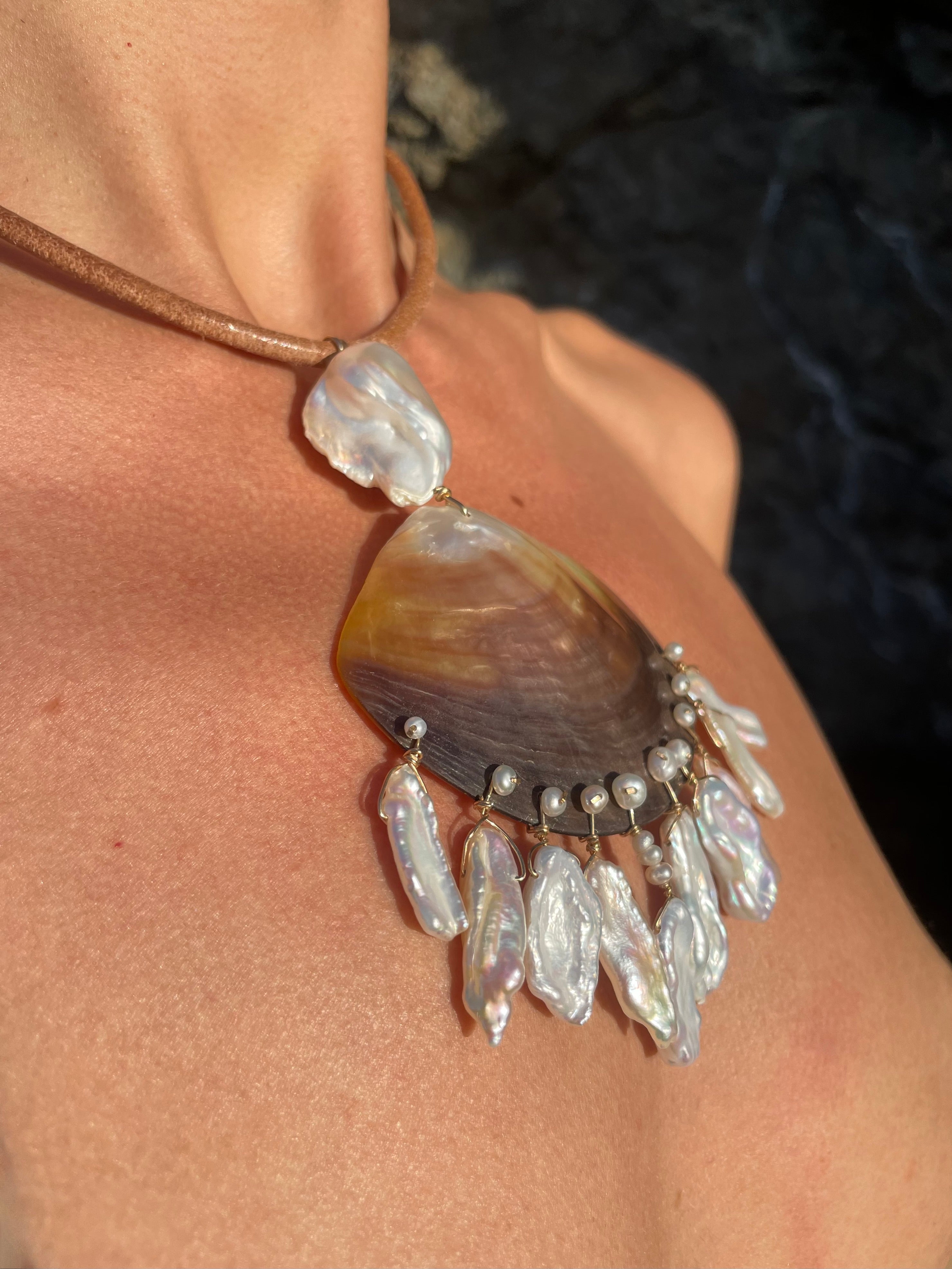 COGNAC NECKLACE