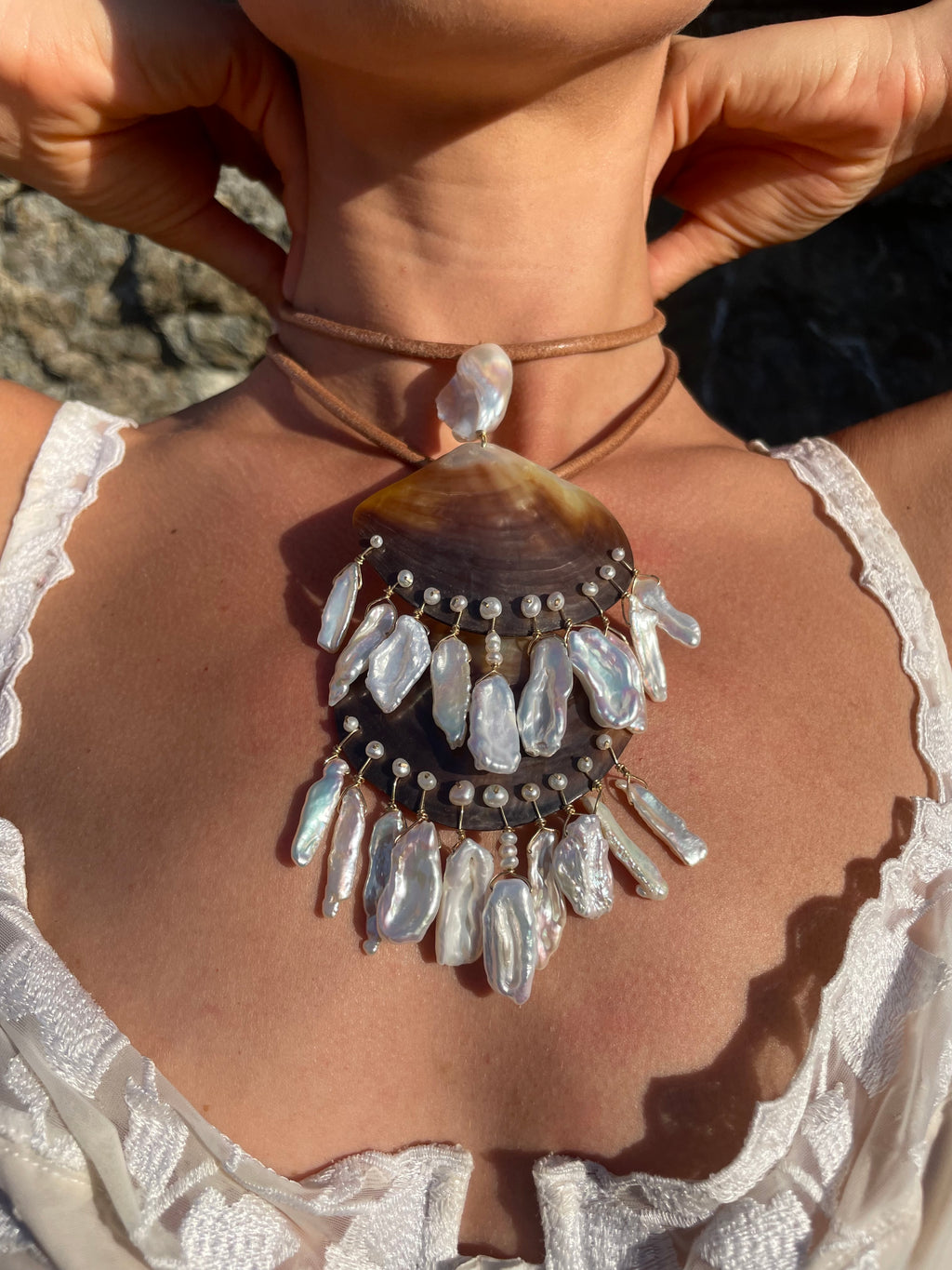 COGNAC NECKLACE