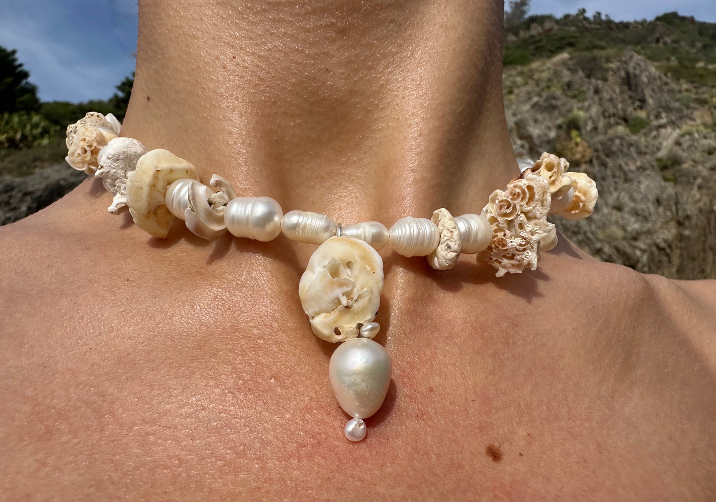 LOLO NECKLACE