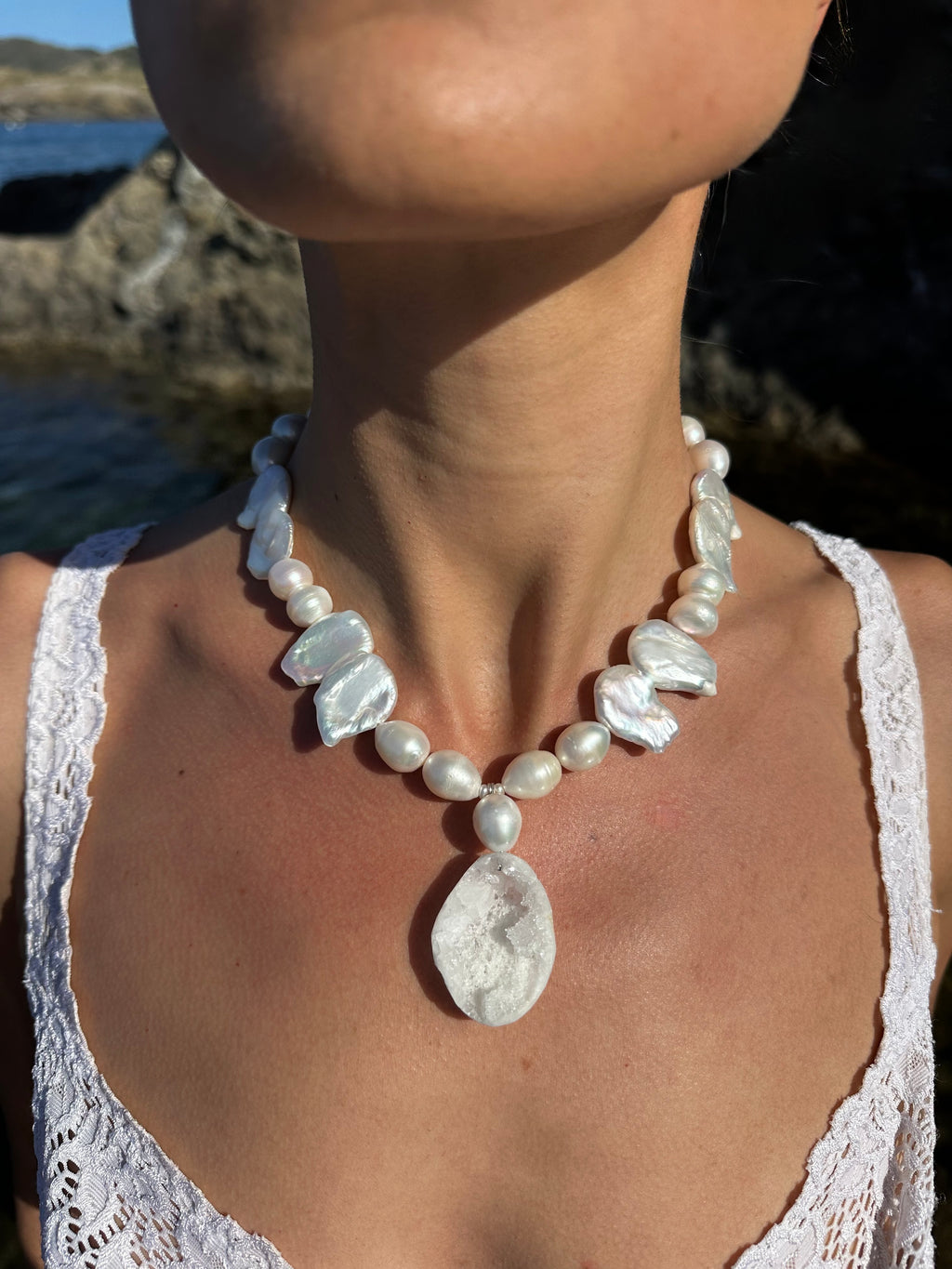 GWENDOLYN NECKLACE