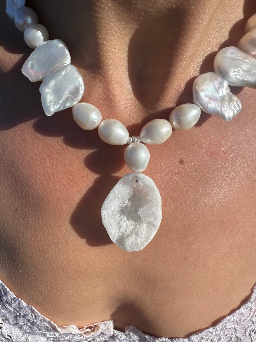 GWENDOLYN NECKLACE