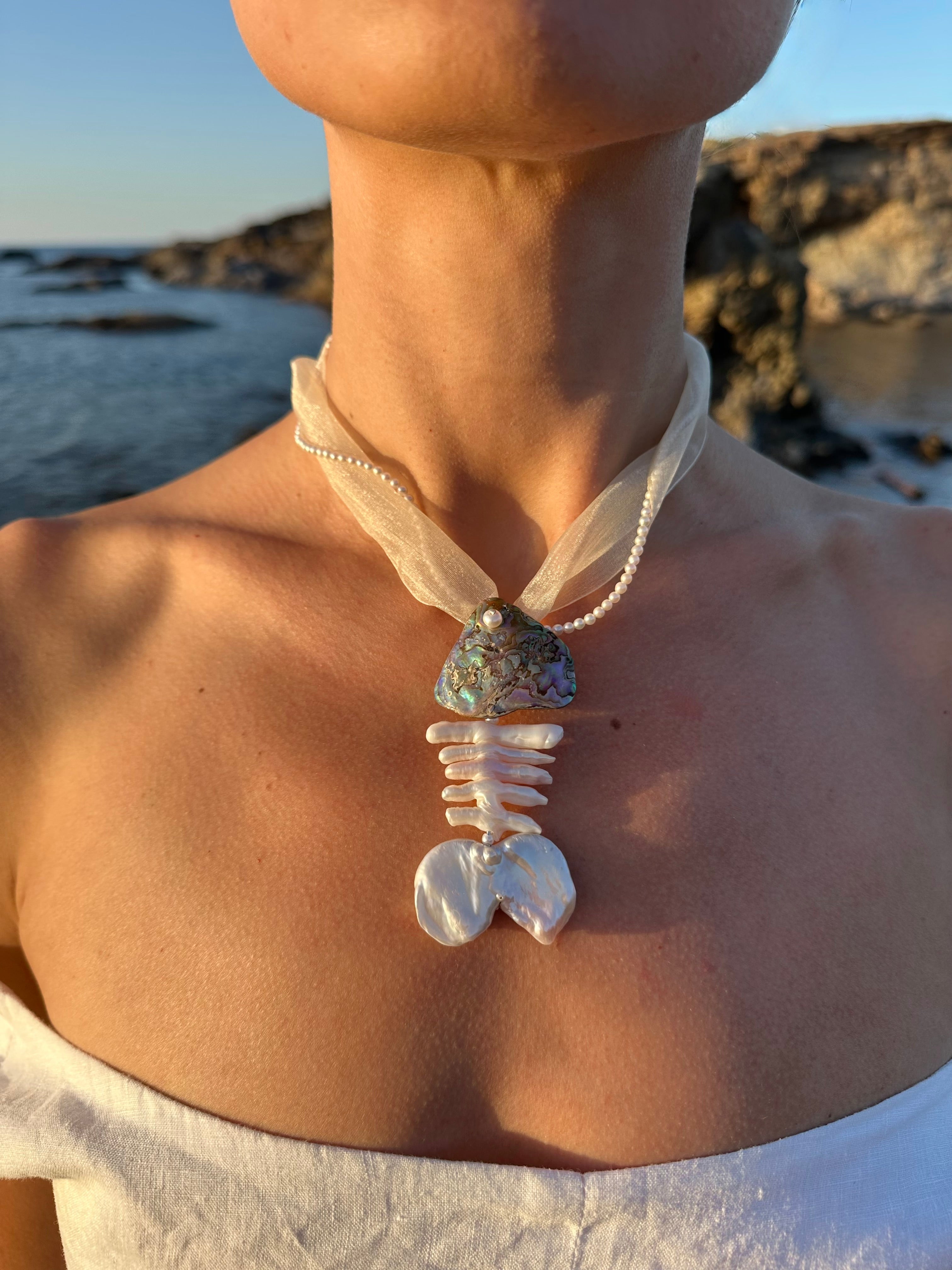 FISHGRÄTE NECKLACE