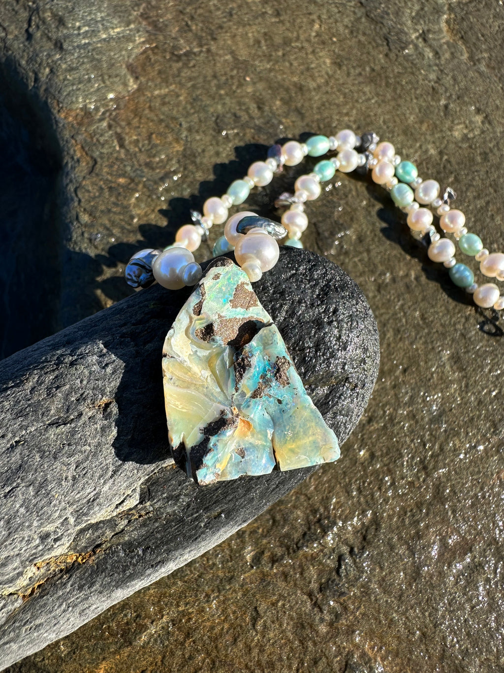 JULI NECKLACE