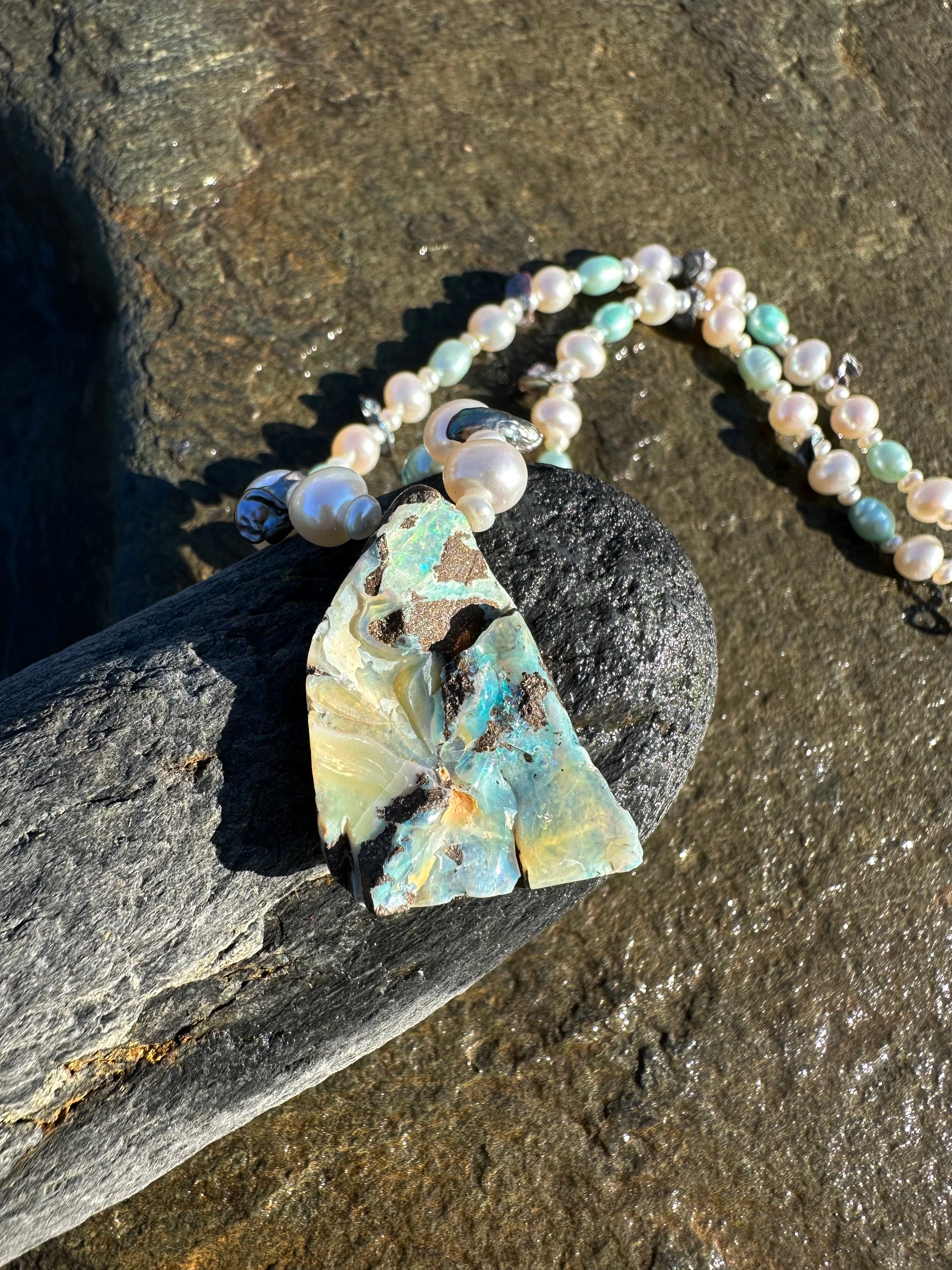 JULI NECKLACE