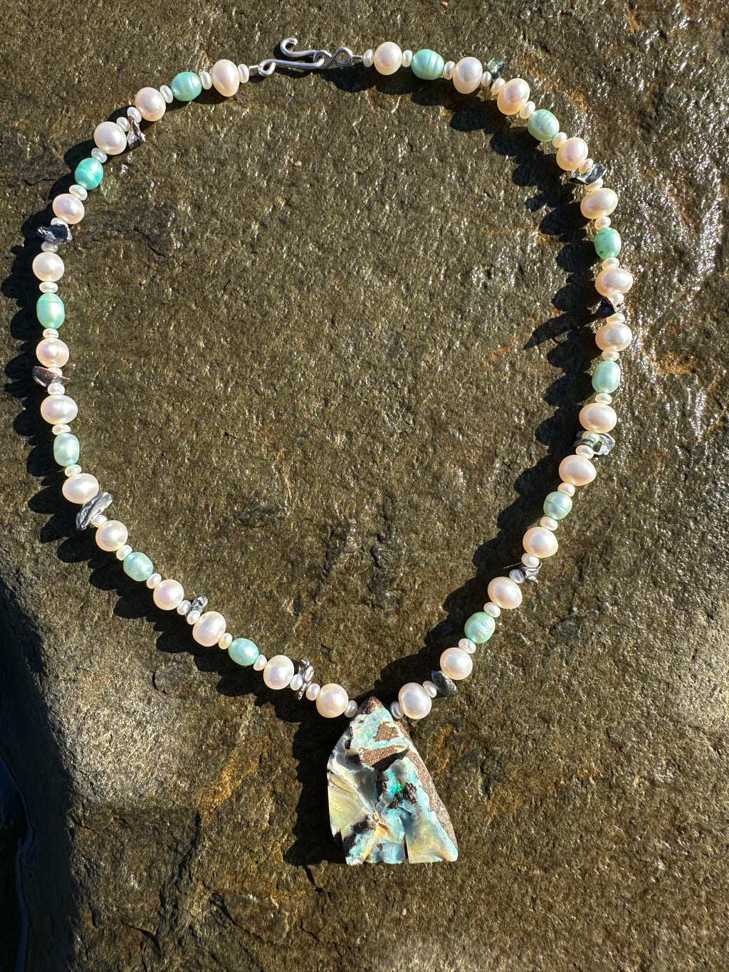 JULI NECKLACE