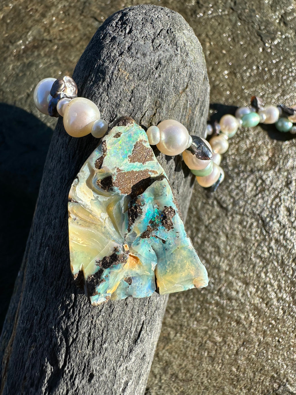 JULI NECKLACE