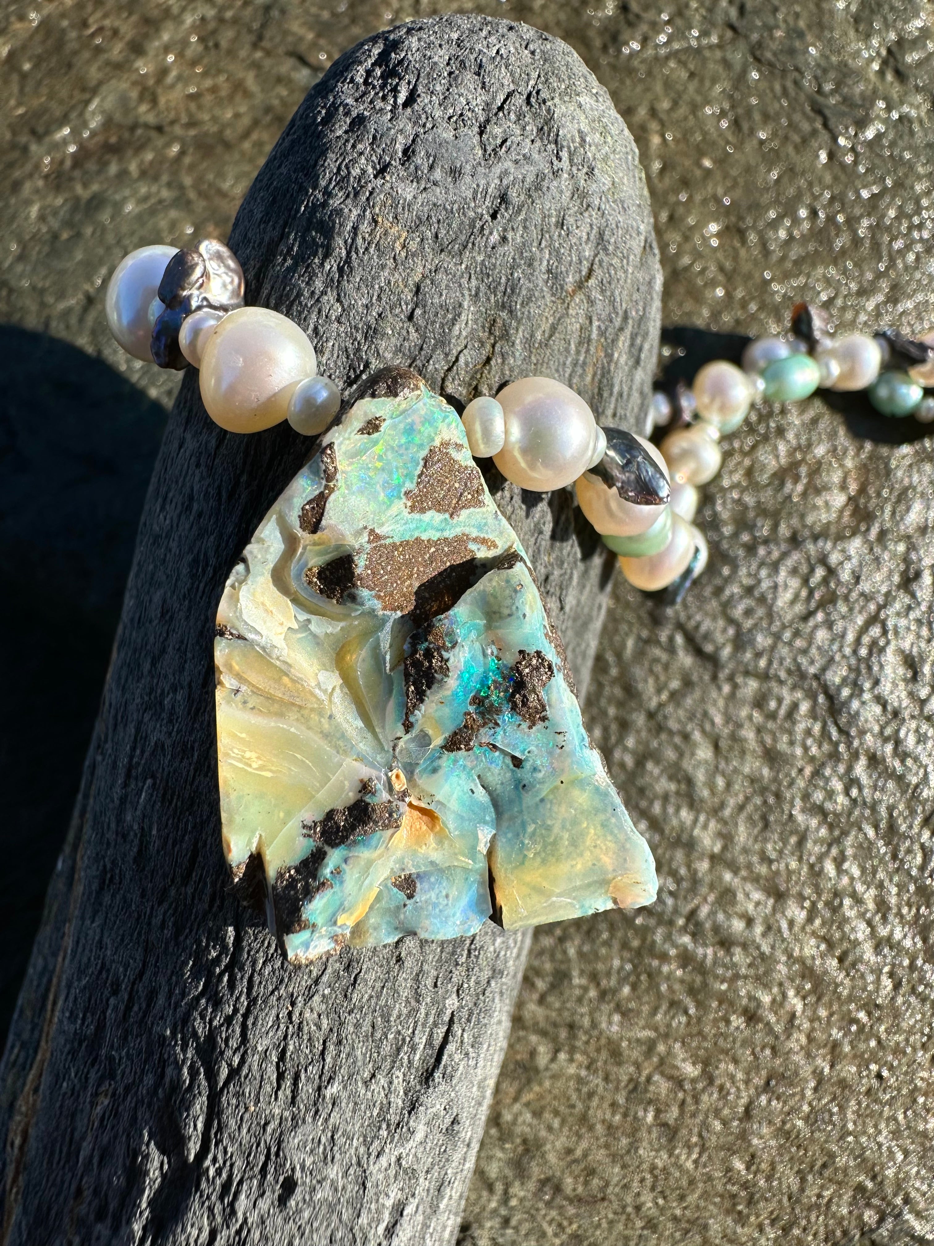 JULI NECKLACE