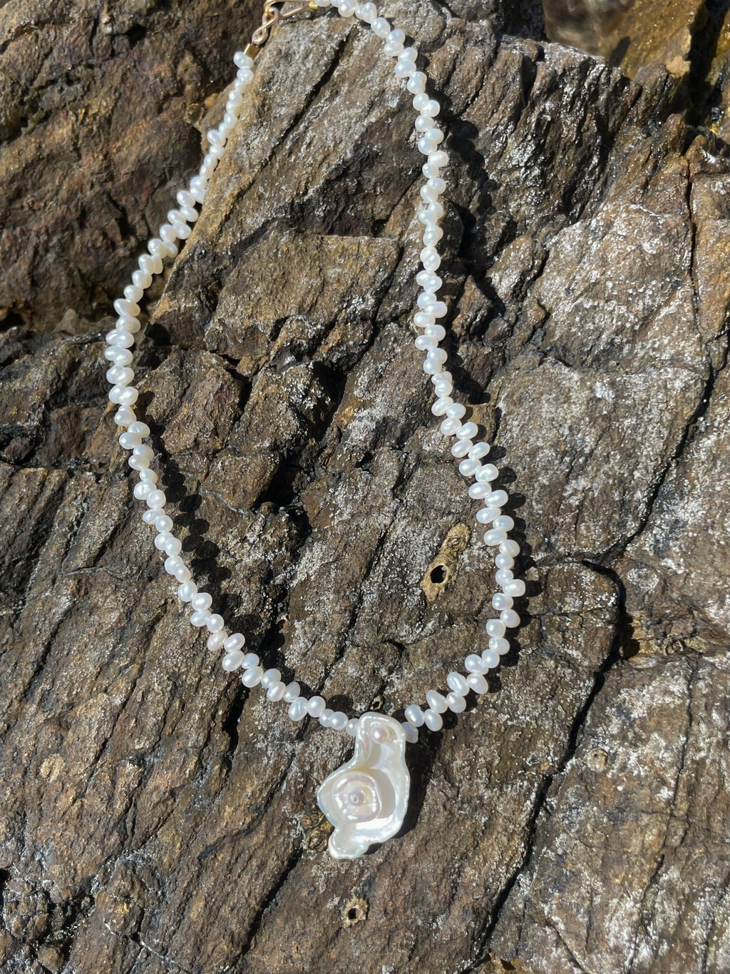 EVY NECKLACE