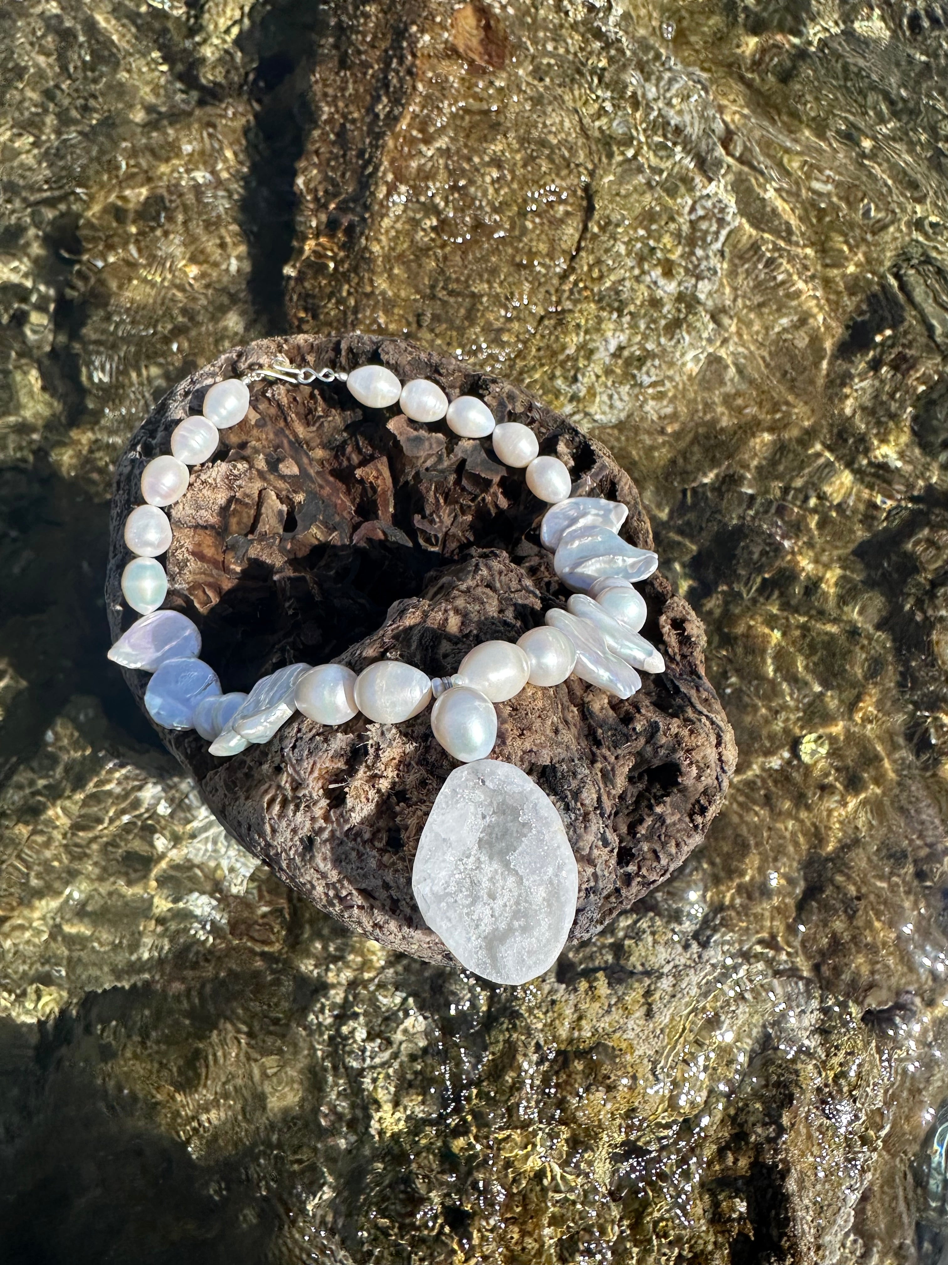 GWENDOLYN NECKLACE