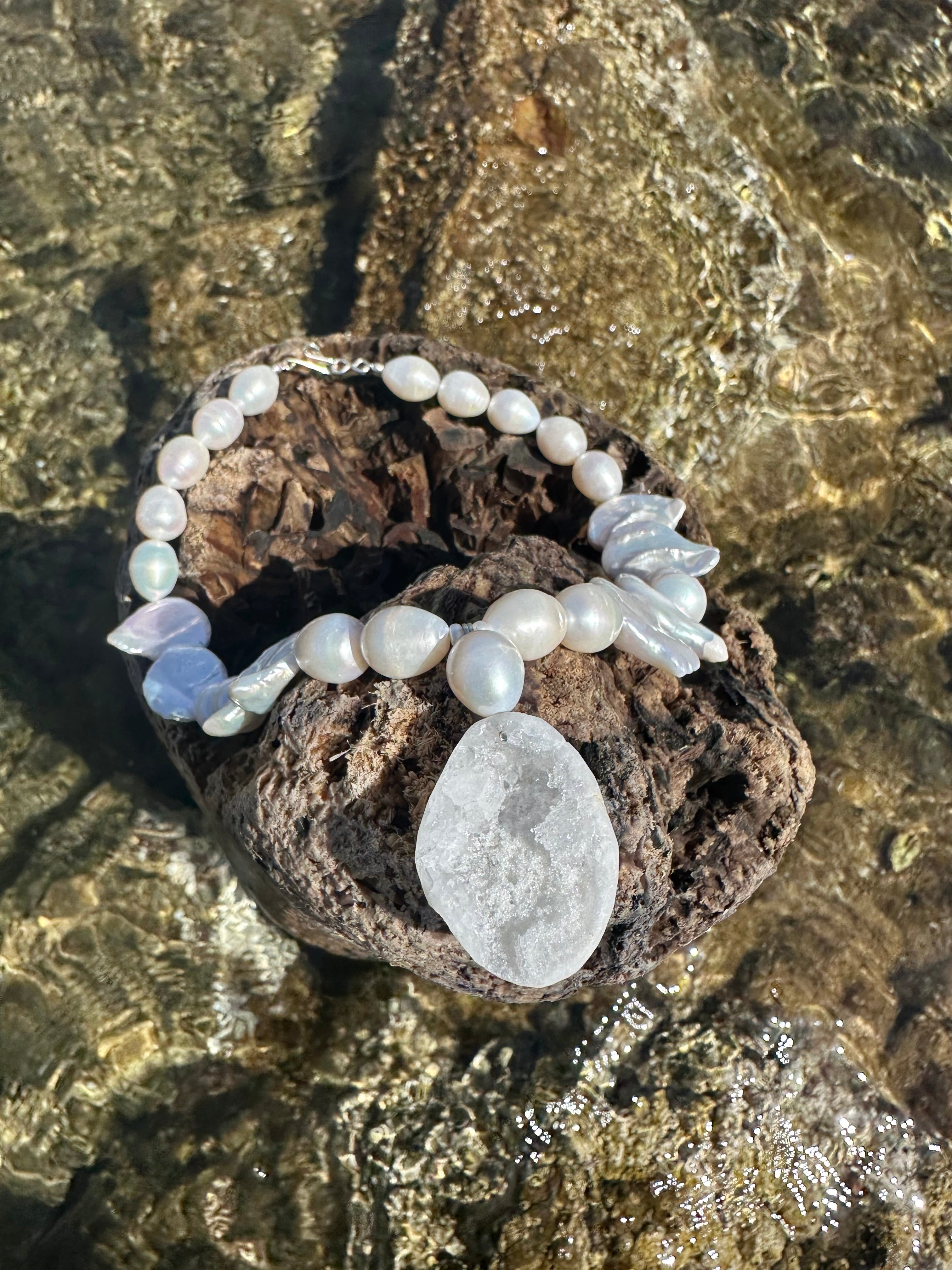 GWENDOLYN NECKLACE