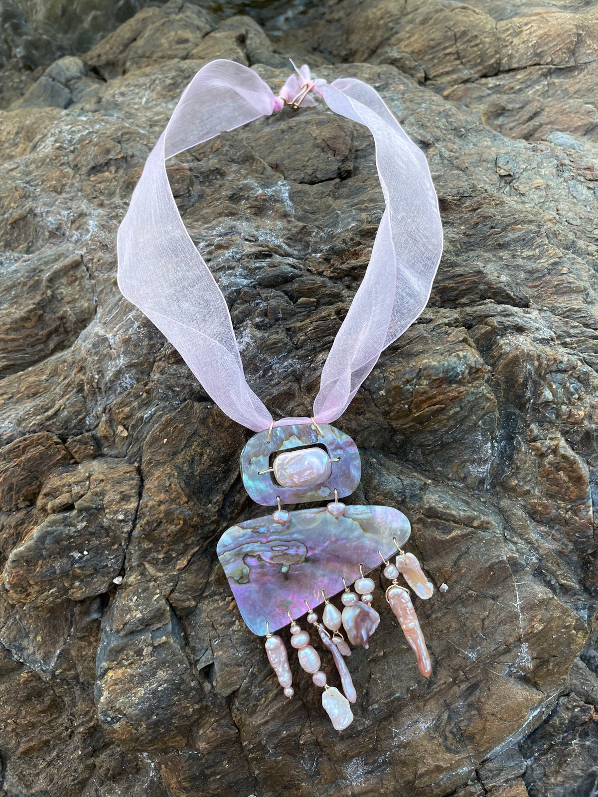ROSALIE NECKLACE